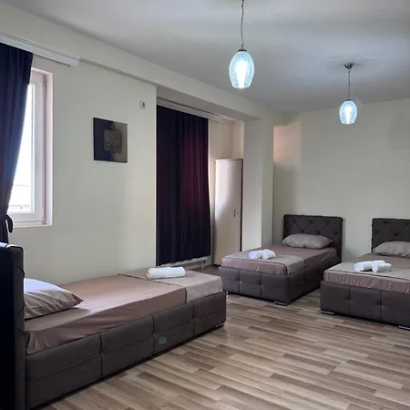 Otel Balkan Üsküp